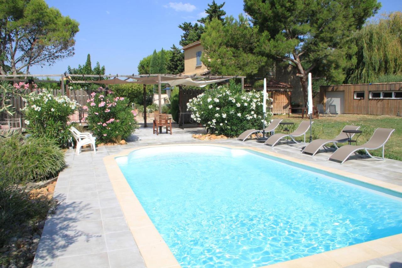 Villa Lamathye à Aramon Extérieur photo